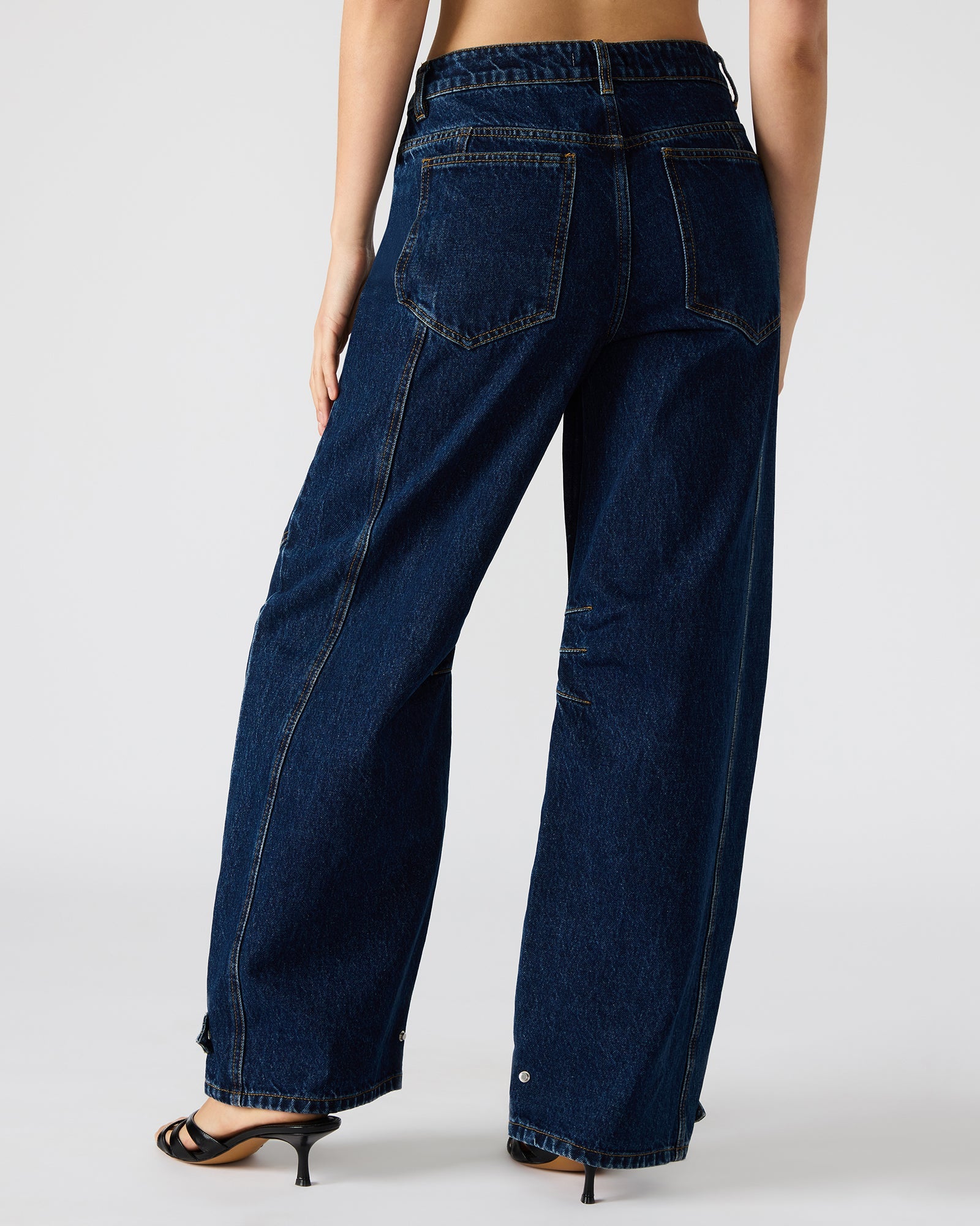 TRE DARK WASH JEAN