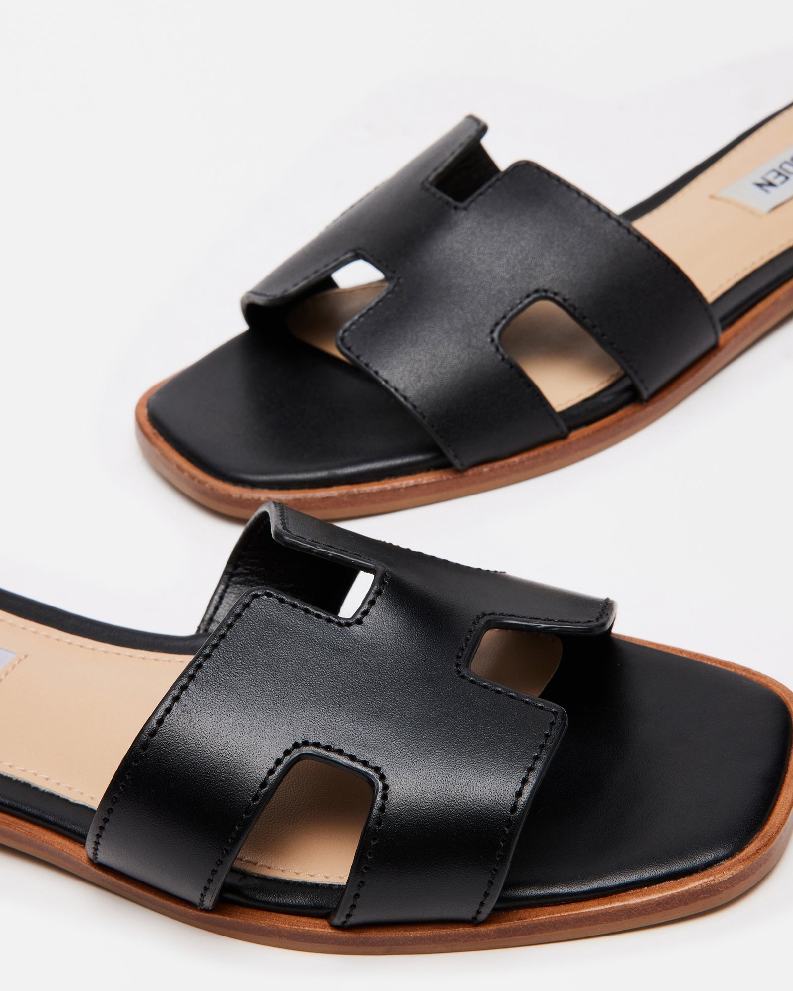 HADYN BLACK LEATHER - SM REBOOTED