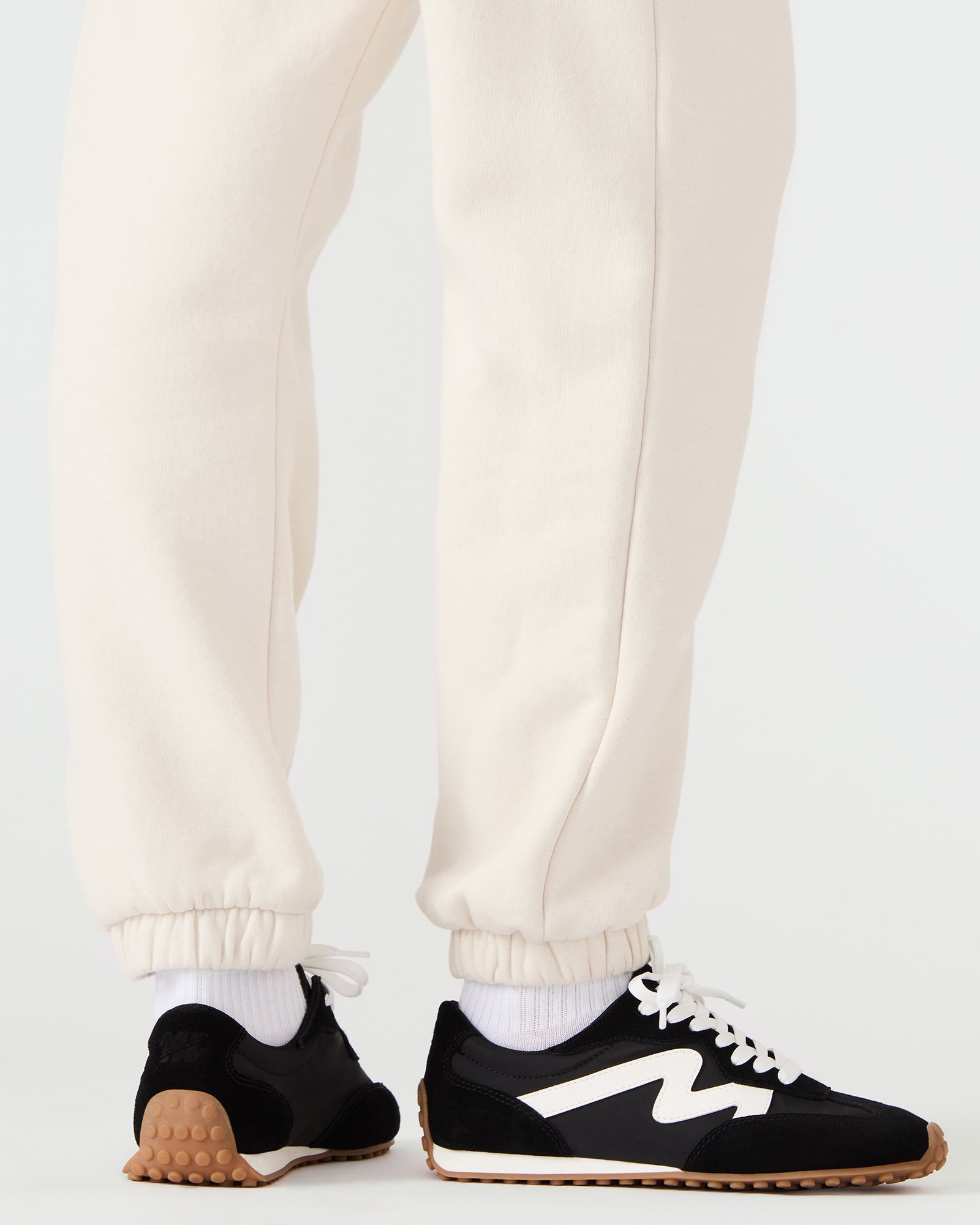 CASPER BLACK/WHITE