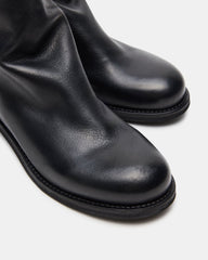 HUGHIE BLACK LEATHER - SM REBOOTED