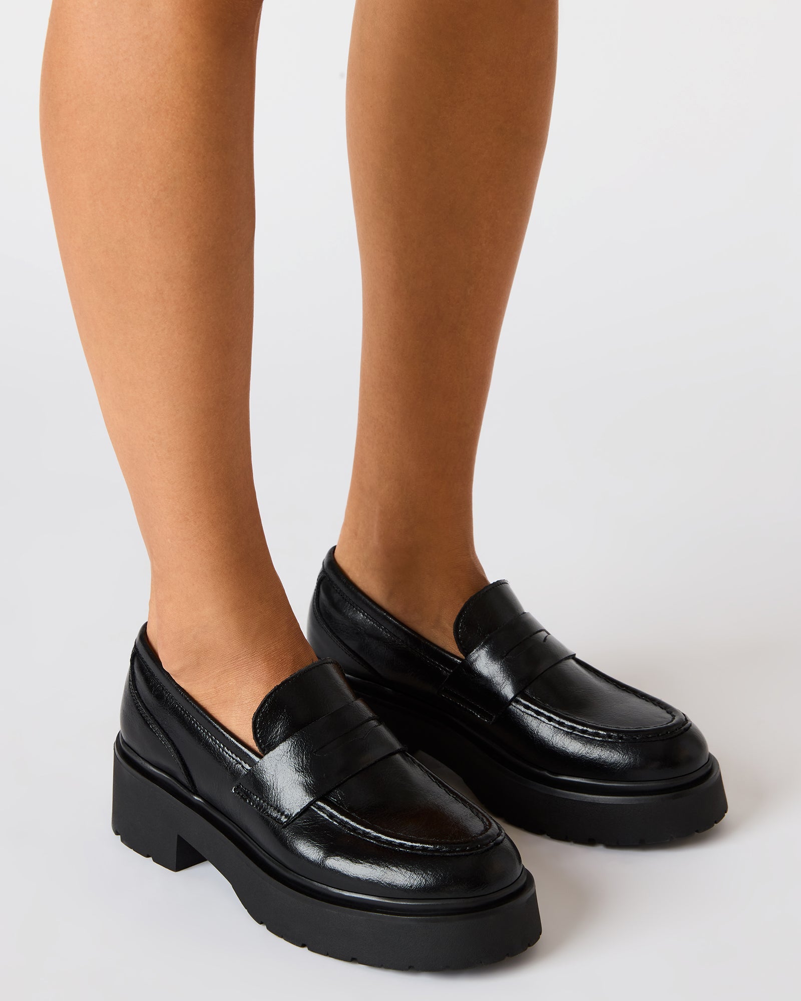 LAYKEN BONE LEATHER - SM REBOOTED