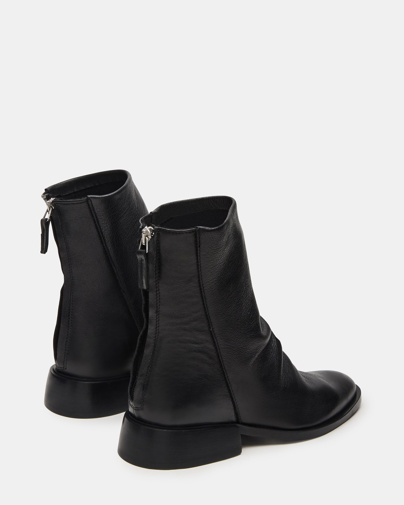 NEXIE BLACK LEATHER