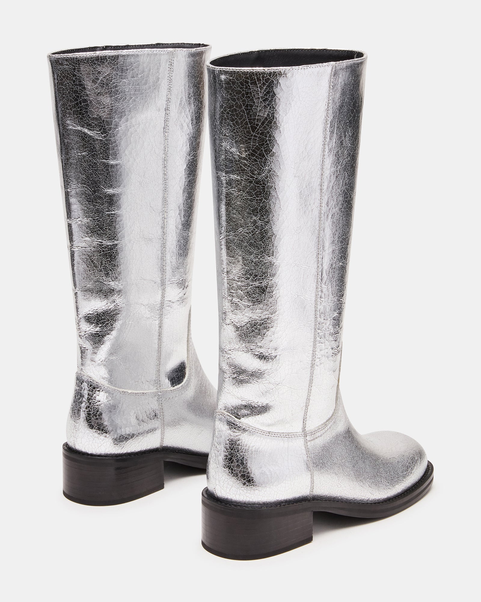 RIGGS SILVER LEATHER