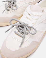 SPORTY WHITE